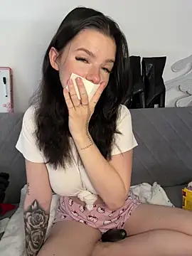 RoxiBlack online show from 03.20.26