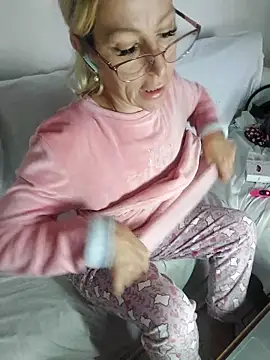 blondyruby online show from 11.14.25