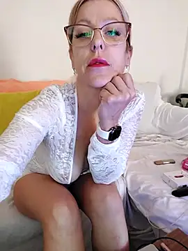 blondyruby online show from 12.22.25