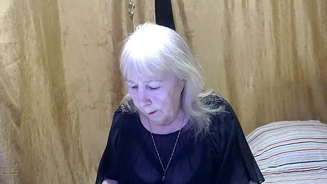  Estelitta 5 online show from 02.22.25