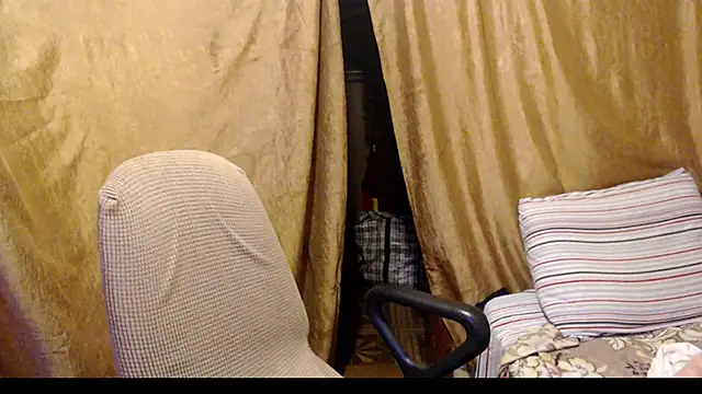  Estelitta 5 online show from 10.10.25