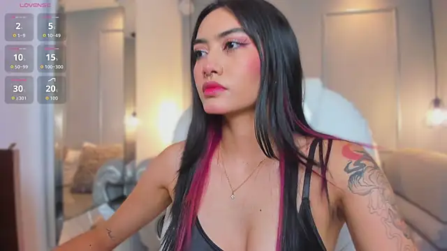 AzuraKindong online show from 02.17.26