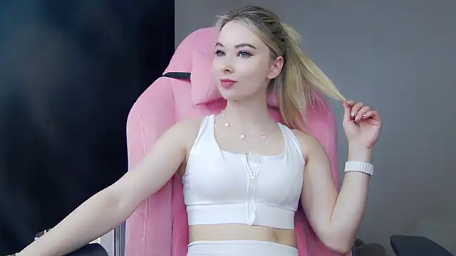 Snapshot of Haters__ chatting on 11.21.25 Haters online show from 11.21.25