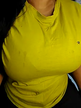 Snapshot of Adiba_2 chatting on 05.18.26 Adiba 2 online show from 05.18.26