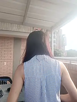 Vera Fernandez online show from 02.25.26