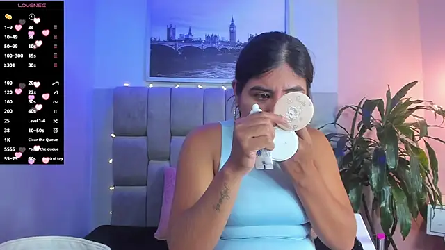 hottie mine  online show from 01.26.25