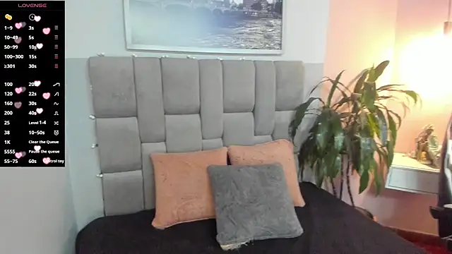 hottie mine  online show from 01.29.25