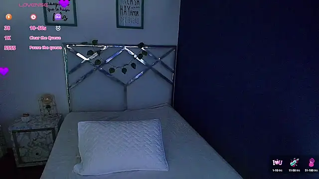 Snapshot of cattaleeyaa chatting on 01.18.25 cattaleeyaa online show from 01.18.25