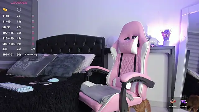 Amaranthaa1 online show from 12.04.24