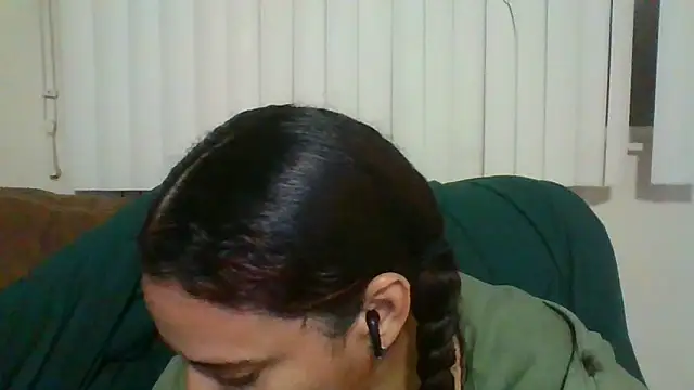 ExoticVibes69 online show from 10.21.25