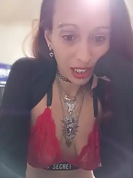 Snapshot of Zorrita_Fox chatting on 05.15.26 Zorrita Fox online show from 05.15.26