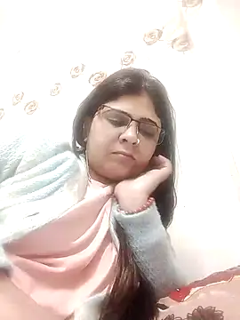 Snapshot of Husnpari20 chatting on 01.10.25 Husnpari20 online show from 01.10.25