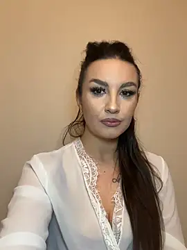 SecretSienna online show from 03.08.26