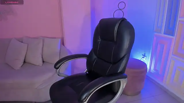 Snapshot of sarawinstone chatting on 12.06.24 sarawinstone online show from 12.06.24