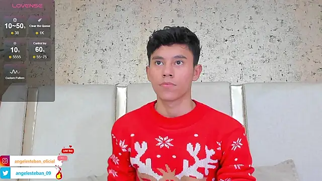 Snapshot of Angel_esteban_fx chatting on 01.23.25 Angel esteban fx online show from 01.23.25