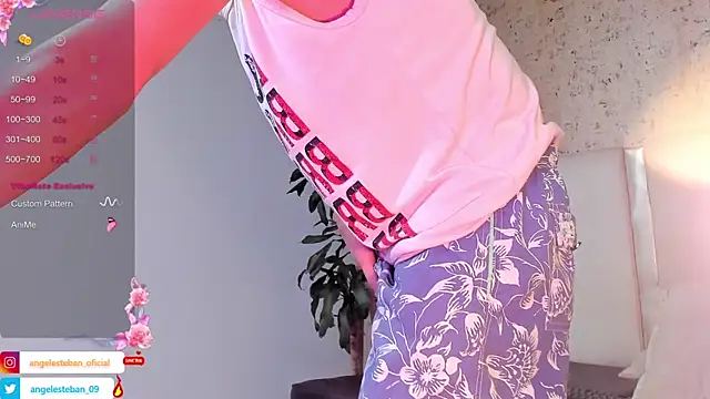 Snapshot of Angel_esteban_fx chatting on 02.16.25 Angel esteban fx online show from 02.16.25