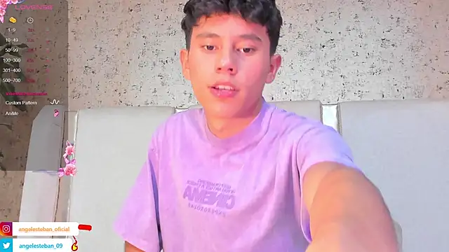 Snapshot of Angel_esteban_fx chatting on 02.27.25 Angel esteban fx online show from 02.27.25