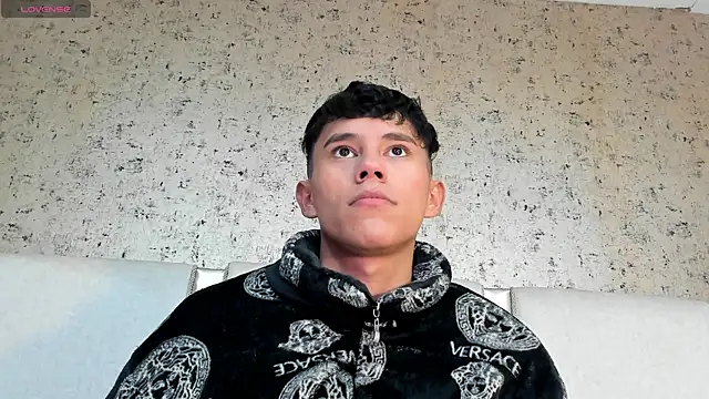 Snapshot of Angel_esteban_fx chatting on 03.08.25 Angel esteban fx online show from 03.08.25