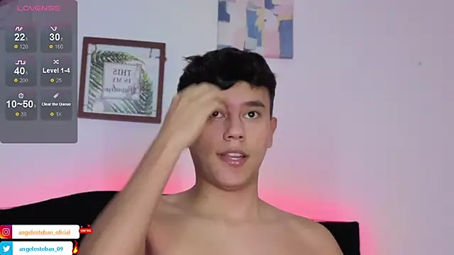 Snapshot of Angel_esteban_fx chatting on 11.13.25 Angel esteban fx online show from 11.13.25