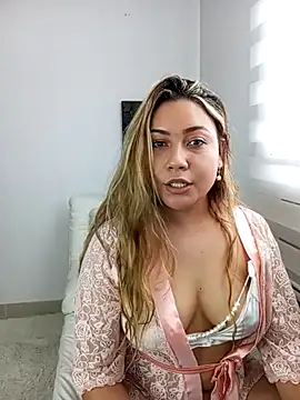 Lufer doll online show from 03.01.25