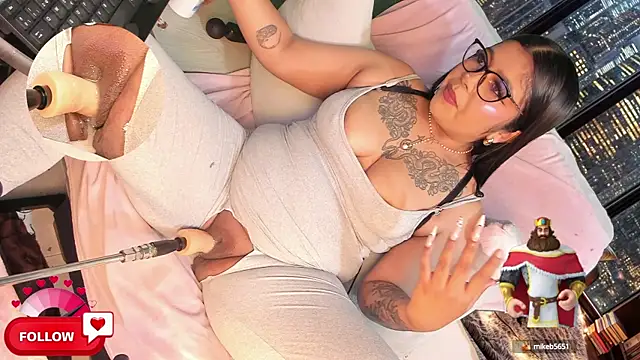 shayna manson  online show from 03.08.25