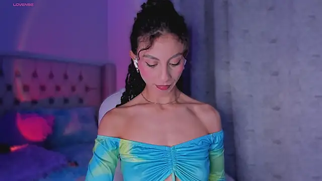 Snapshot of MiissCharlotte chatting on 10.30.25 MiissCharlotte online show from 10.30.25