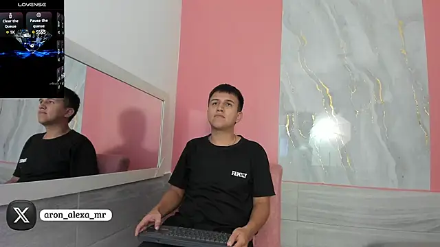 Snapshot of aron_alexa chatting on 12.02.24 aron alexa online show from 12.02.24