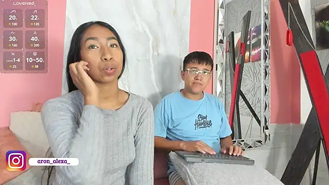 Snapshot of aron_alexa chatting on 02.08.25 aron alexa online show from 02.08.25