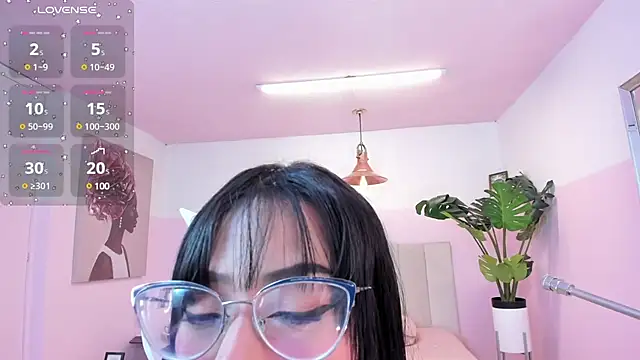 Red lady online show from 01.29.25