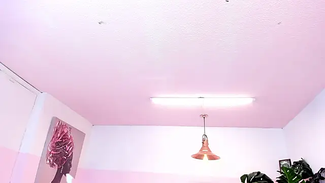 Red lady online show from 02.19.25