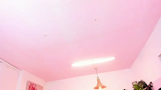 Red lady online show from 03.04.25