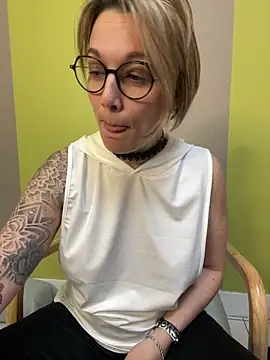 marinella07 online show from 02.28.25