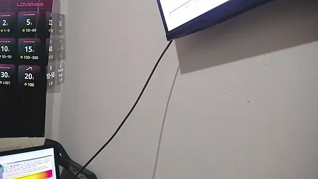 Snapshot of Stepmom_slut_50 chatting on 01.07.25 Stepmom slut 50 online show from 01.07.25