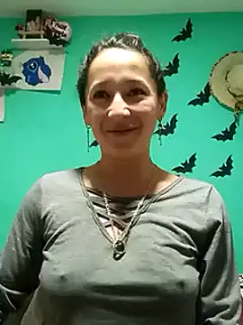 emilypoppy3 online show from 02.20.25