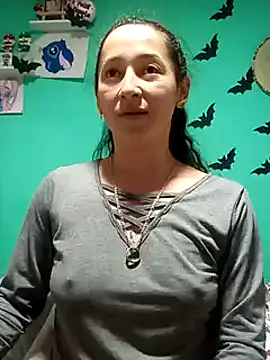 emilypoppy3 online show from 02.20.25