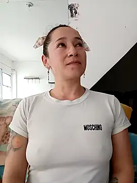 emilypoppy3 online show from 11.27.25