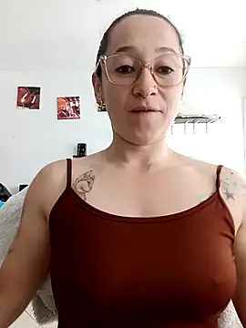 emilypoppy3 online show from 04.11.26