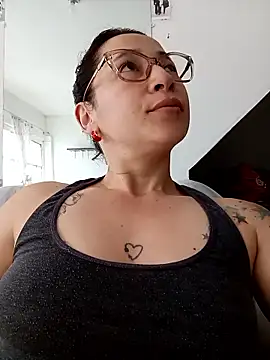 emilypoppy3 online show from 05.23.26
