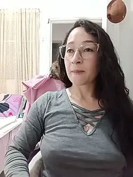 emilypoppy3 online show from 05.27.26