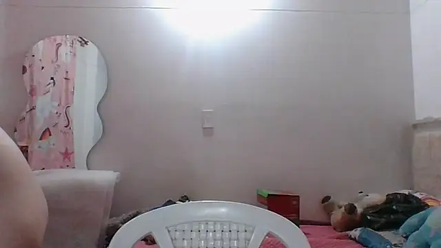 Snapshot of stephanie_allen chatting on 11.17.25 stephanie allen online show from 11.17.25