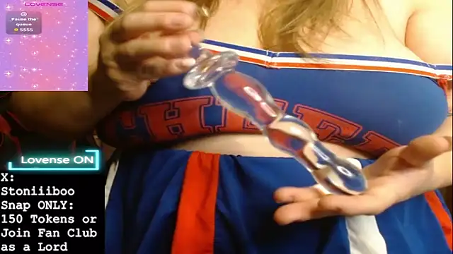 Snapshot of Stoniiiboo chatting on 12.01.25 Stoniiiboo online show from 12.01.25