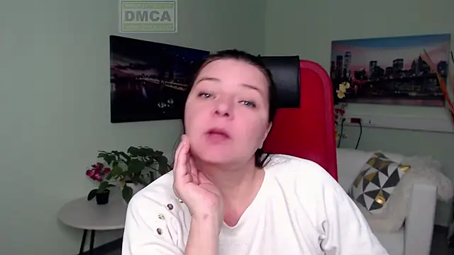 Snapshot of Lily_flower7 chatting on 11.19.25 Lily flower7 online show from 11.19.25