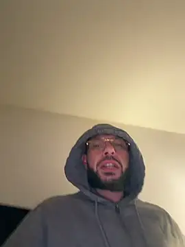 Snapshot of Guitccch chatting on 01.15.26 Guitccch online show from 01.15.26