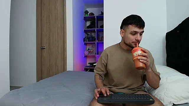 Aron-santoro online show from 02.26.26