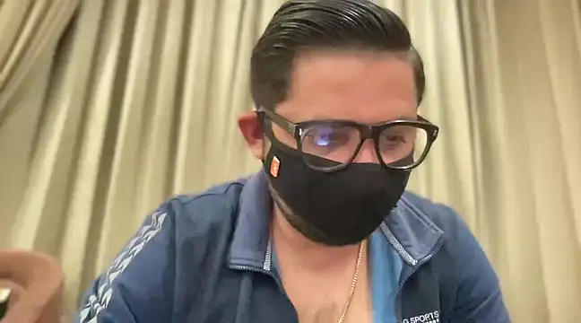 Snapshot of slavekinky001 chatting on 02.05.25 slavekinky001 online show from 02.05.25