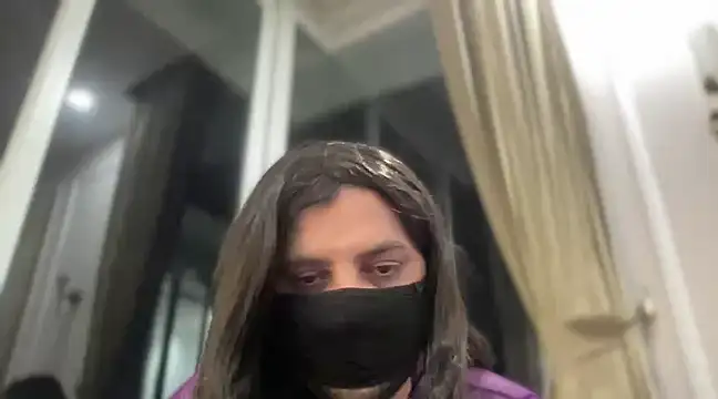 Snapshot of slavekinky001 chatting on 02.24.25 slavekinky001 online show from 02.24.25