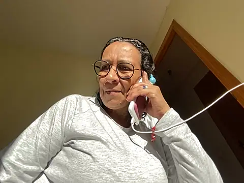 sweeviolet online show from 12.14.24