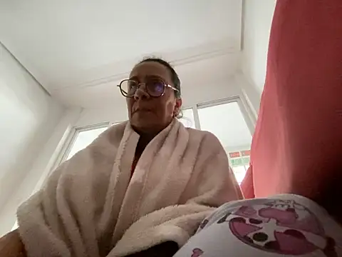 sweeviolet online show from 01.11.25