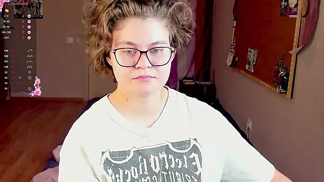 Snapshot of Sashy_Way chatting on 12.08.24 Sashy Way online show from 12.08.24