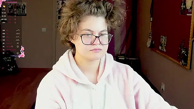 Snapshot of Sashy_Way chatting on 12.11.24 Sashy Way online show from 12.11.24